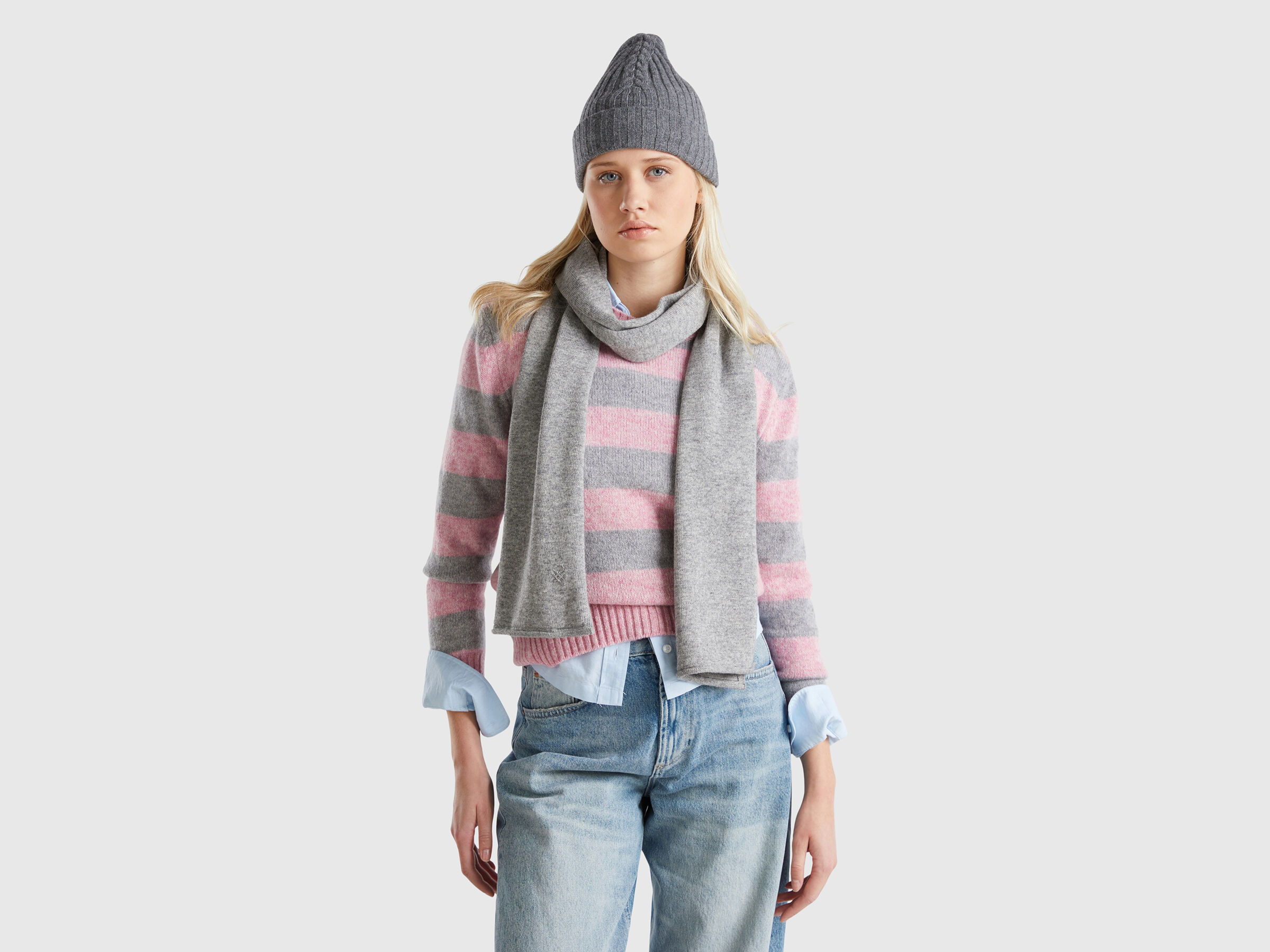 KNITTED SCARF Mujer image number 3